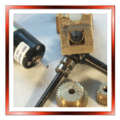 Die Vorderachse mit Motor